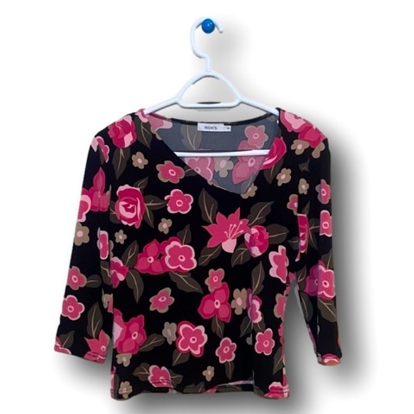 Ricki’s Blouse Floral Lightweight Quarter Sleeve Top | Black Pink - Picture 1 of 6
